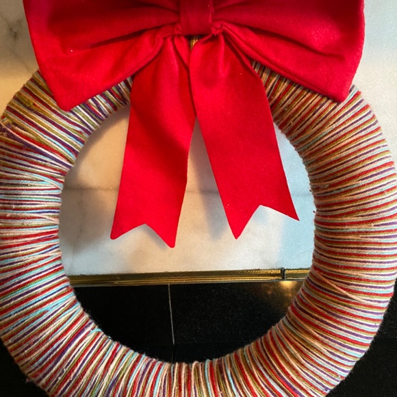 Christmas Yarn Wreath - Picture 11 of 11